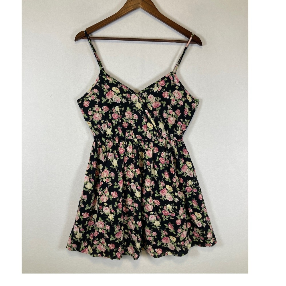 Flirty Sundress Forever 21 Women Large Black Pink Floral Rose V-Neck Dress